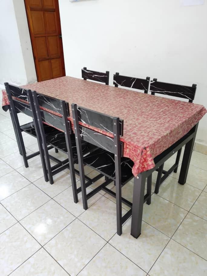Homestay Che Wan Kuantan Eksteriør bilde